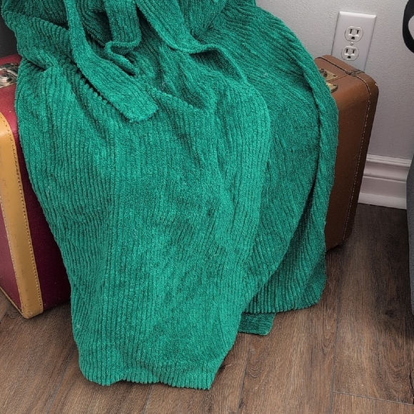 Emerald Green, Chenille Women's Robe - Picture 6 of 10